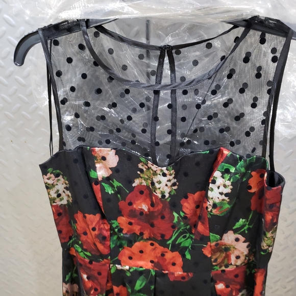 NWoT SD COLLECTION beauty netting overlay black / daring red floral (12) - Picture 11 of 13